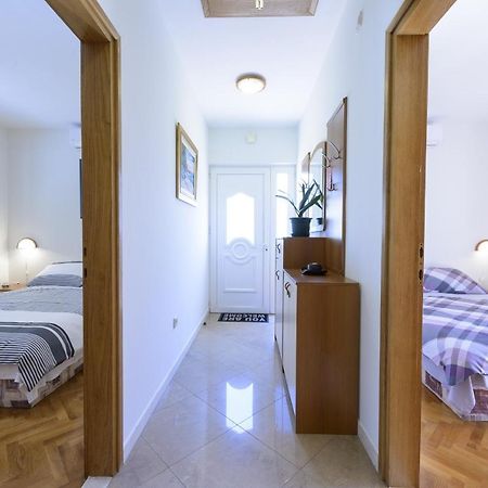Apartment Tija Two Bedroom Apartment With Balcony And Partial Sea View دوبروفينك المظهر الخارجي الصورة