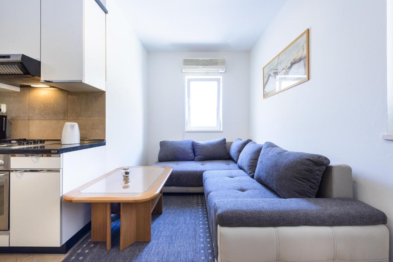 Apartment Tija Two Bedroom Apartment With Balcony And Partial Sea View دوبروفينك المظهر الخارجي الصورة
